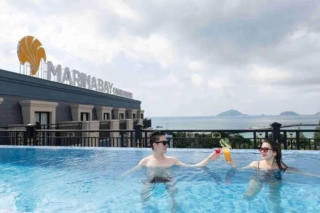 Marina Bay Con Dao Hotel - Havuz