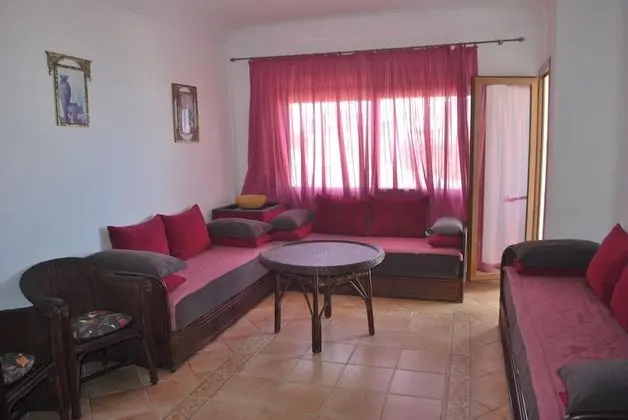 Marina Beach CHW Apartment