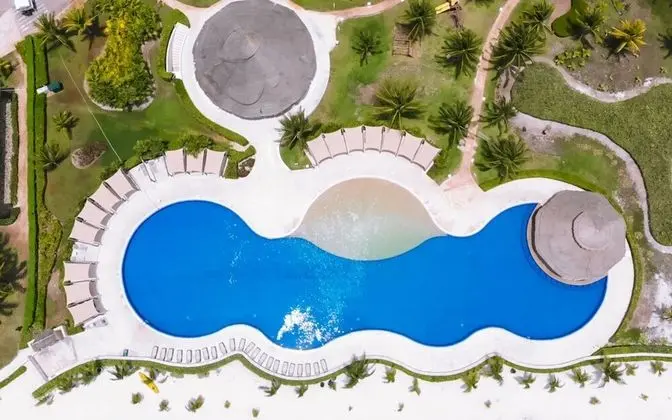 MARINA Beachfront 2 BDR- Amazing Oceanview - Havuz