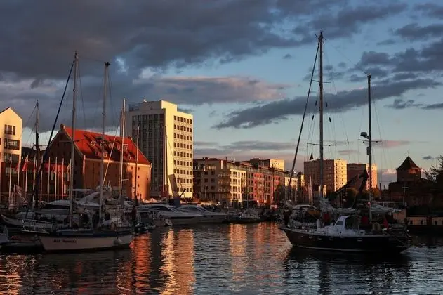 Marina Club Hotel