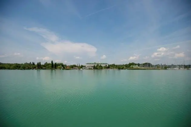 Hotel Marina Port