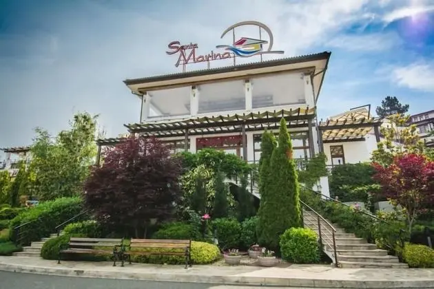 Marina Villas - Dış Mekan
