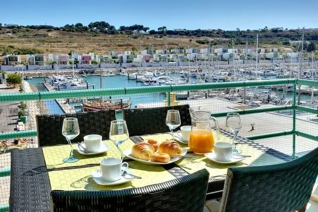 Marina Sea Residence Apartment