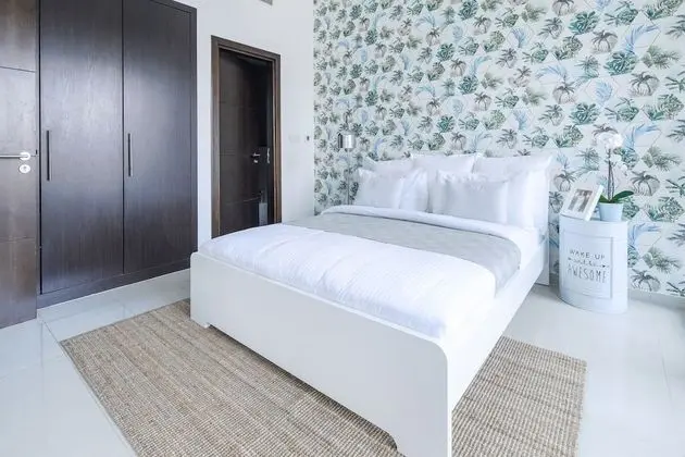 Marina Views! Beautiful 1BR in Dubai Marina - İç Mekan