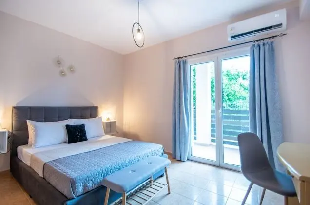 Marina's Apartment - Öne Çıkan Resim