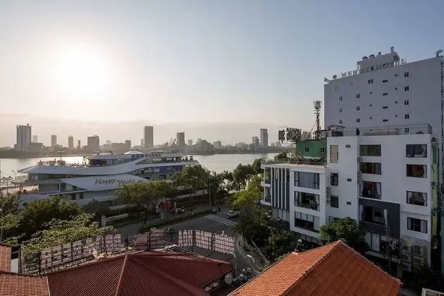 Marinas Penthouse Close To Popular Attractions