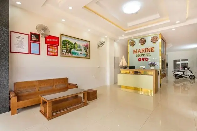Marine Hotel & Apartment - Lobi