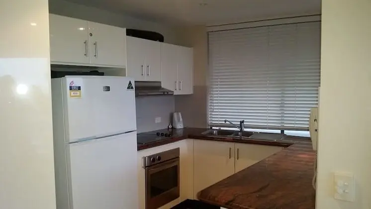 Marine Boutique Apartments - Mutfak