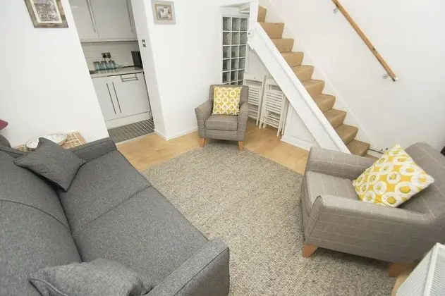 Marine Gardens Central by Brighton Holiday Lets