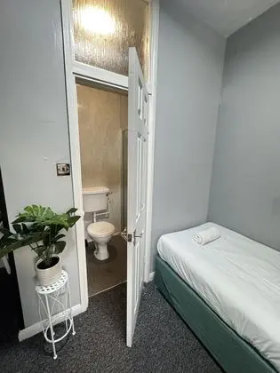 Marine Parade Hotel - Banyo Özellikleri