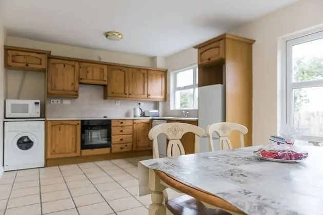 Marine View Three Bedroom Townhouse - Mutfak