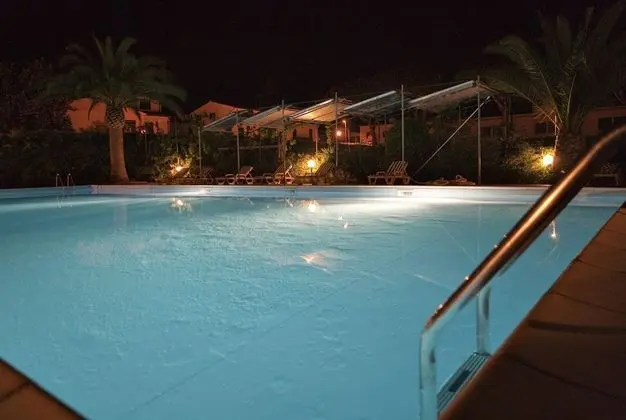 Hotel Marinella - Havuz
