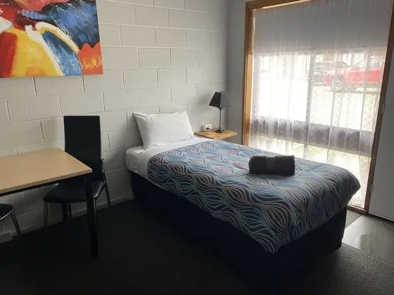 MARINER MOTEL