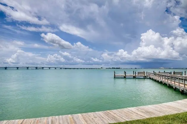 Mariner Point 1083