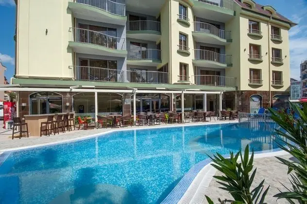 Mariner's Suites - Havuz