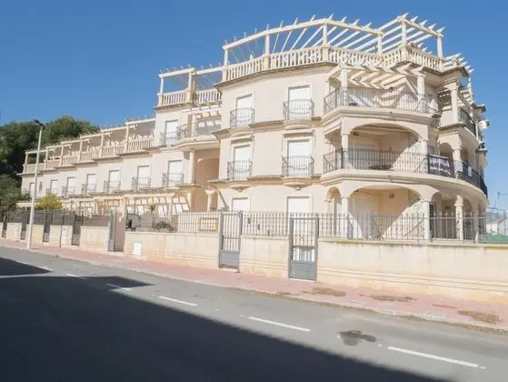 Marineu Los Almendros - Dış Mekan