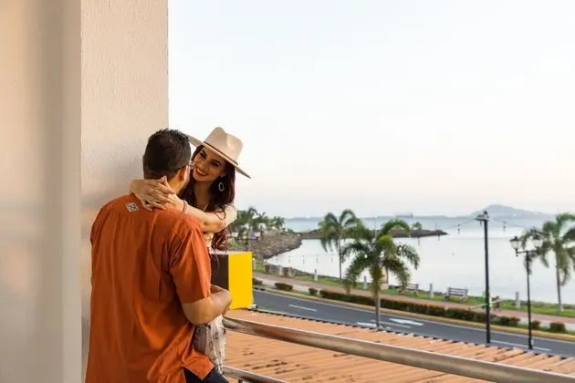 MARINN Tropical Vibes Hotel