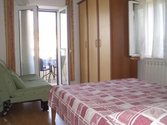 Marino - 150 m From Beach - A1 - Oda