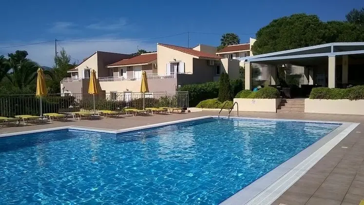 Marinos Apartments