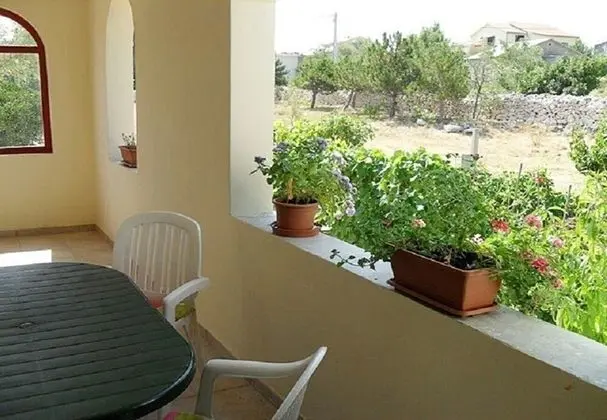 Mario - With Garden - A2 - Öne Çıkan Resim