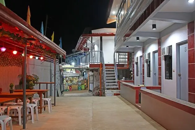 Mario's Travellers Inn - Hostel - Dış Mekan