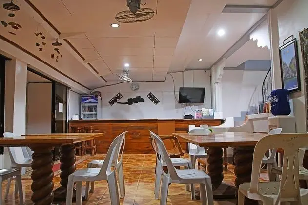 Mario's Travellers Inn - Hostel - Yerinde Yemek