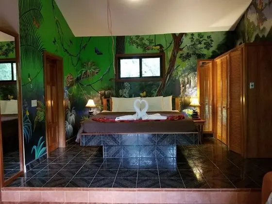 Mariposa Jungle Lodge