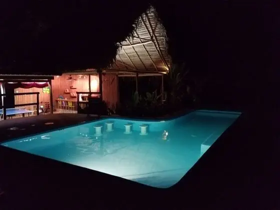 Mariposa Jungle Lodge - Havuz