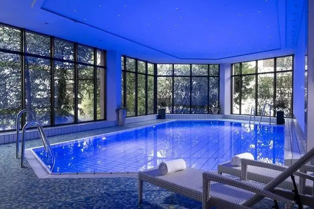 Maritim Hotel Bad Homburg - Havuz