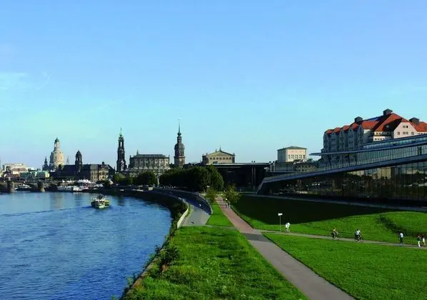 Maritim Hotel Dresden - 1