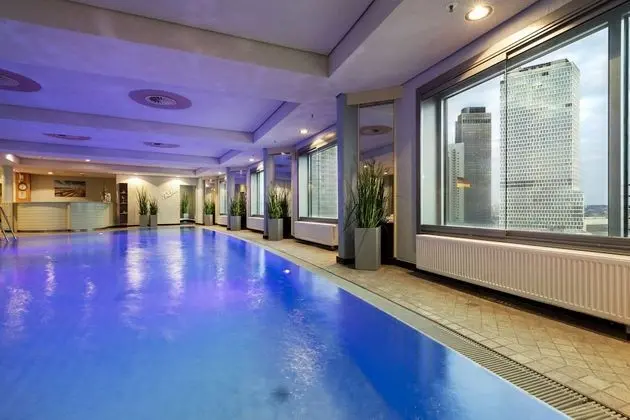 Maritim Hotel Frankfurt - Havuz