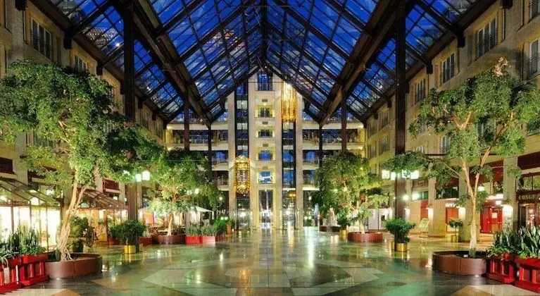 Maritim Hotel Köln - Genel