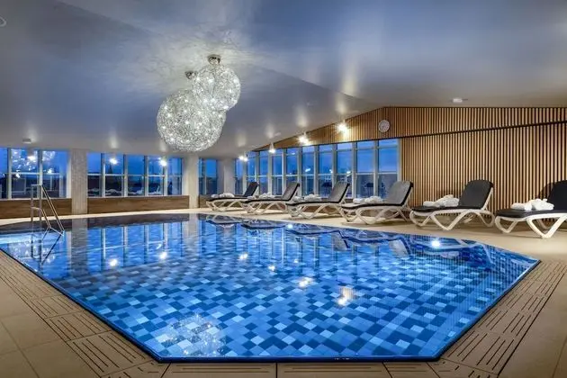 Maritim Hotel München - Havuz