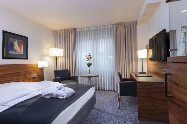 Maritim Hotel München - Oda