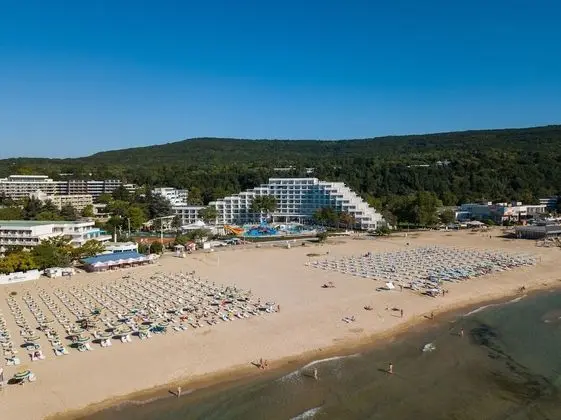 Maritim Paradise Blue Hotel & Spa - Plaj