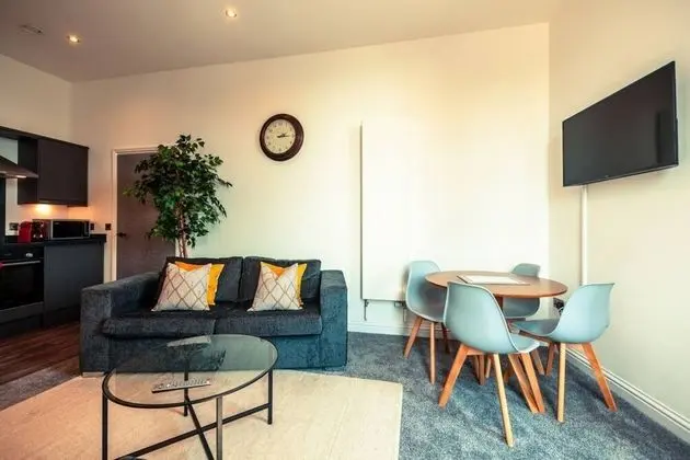 Maritime House - Luxury 2 Bed High Spec Apartment w Private Parking - Oda