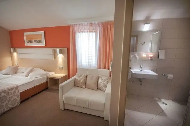 Hotel Maritimo - Oda