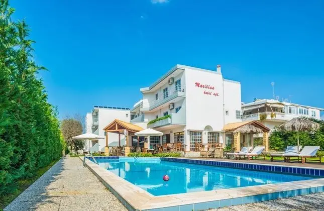 Maritina Apartments - Havuz