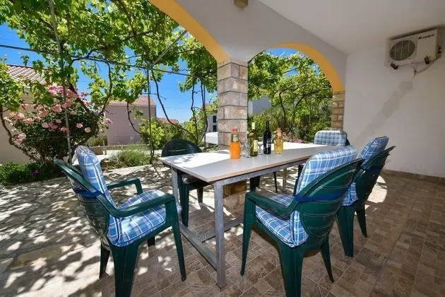 Mark - 200 m From sea - M5