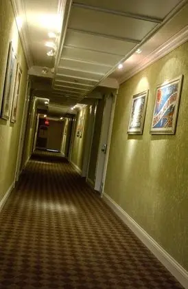 Mark Twain Hotel - İç Mekan