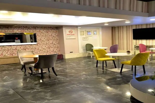 Markasi Otel - Lobi