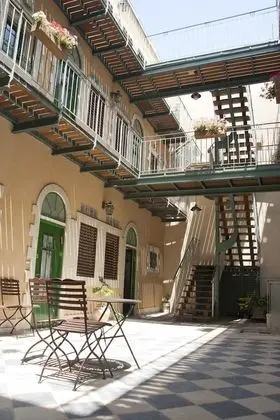 The Market Courtyard - Jerusalem Suites - İç Mekan