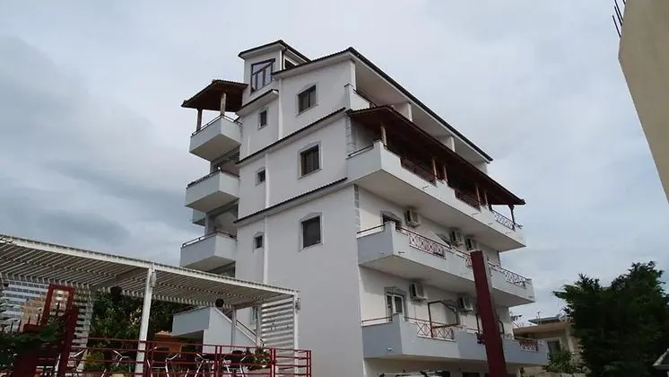 Marku Apartments - Dış Mekan