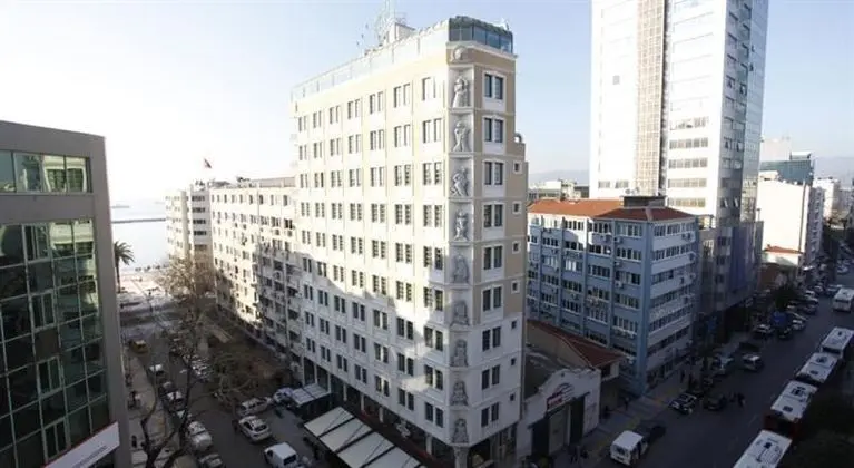 Marla Hotel