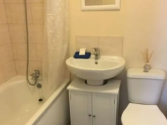 Marley Mansions Apartment - Clarendon - Banyo Tipleri
