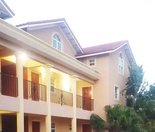 Marley Road Executive Guest Apartment - Dış Mekan