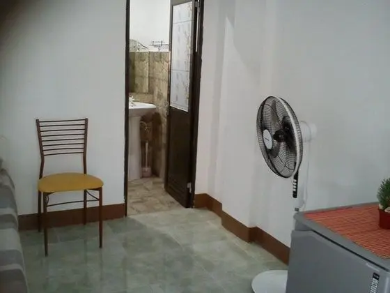 Marnin's Place Boracay - İç Mekan