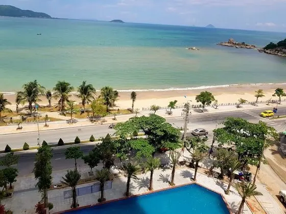Maro Hotel Nha Trang - Havuz