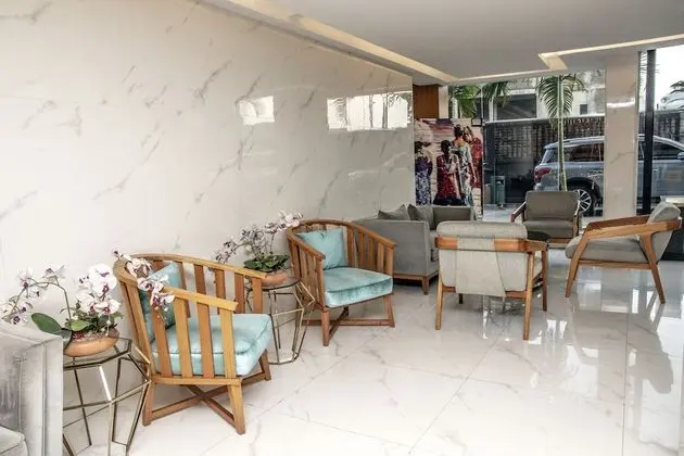 Maroko Bayshore Suites - Lobi