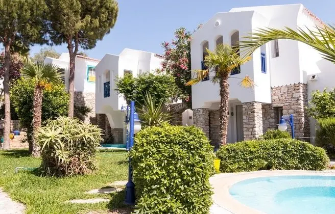 Marphe Hotel Suite & Villas - Havuz